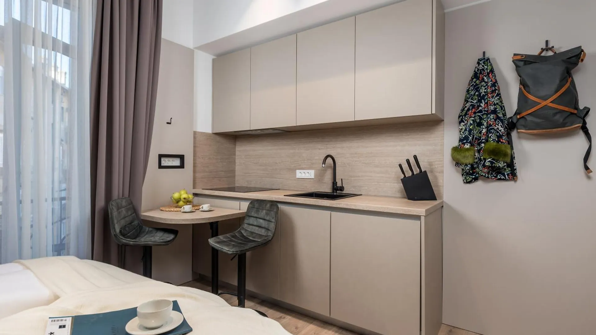 Apartments Mini Palais リエカ